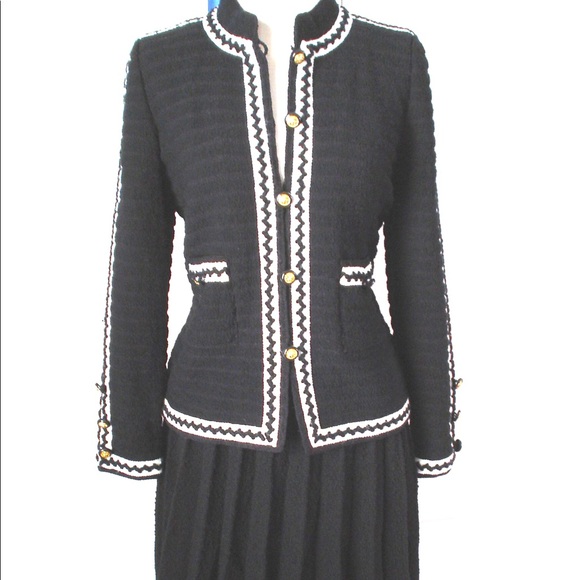 Vintage ADOLFO Black Wool Boucle Jacket+ Pleated Skirt Suit Saks Fifth Ave 36 - Picture 1 of 16